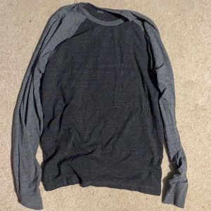 American Eagle long sleeve t-shirt